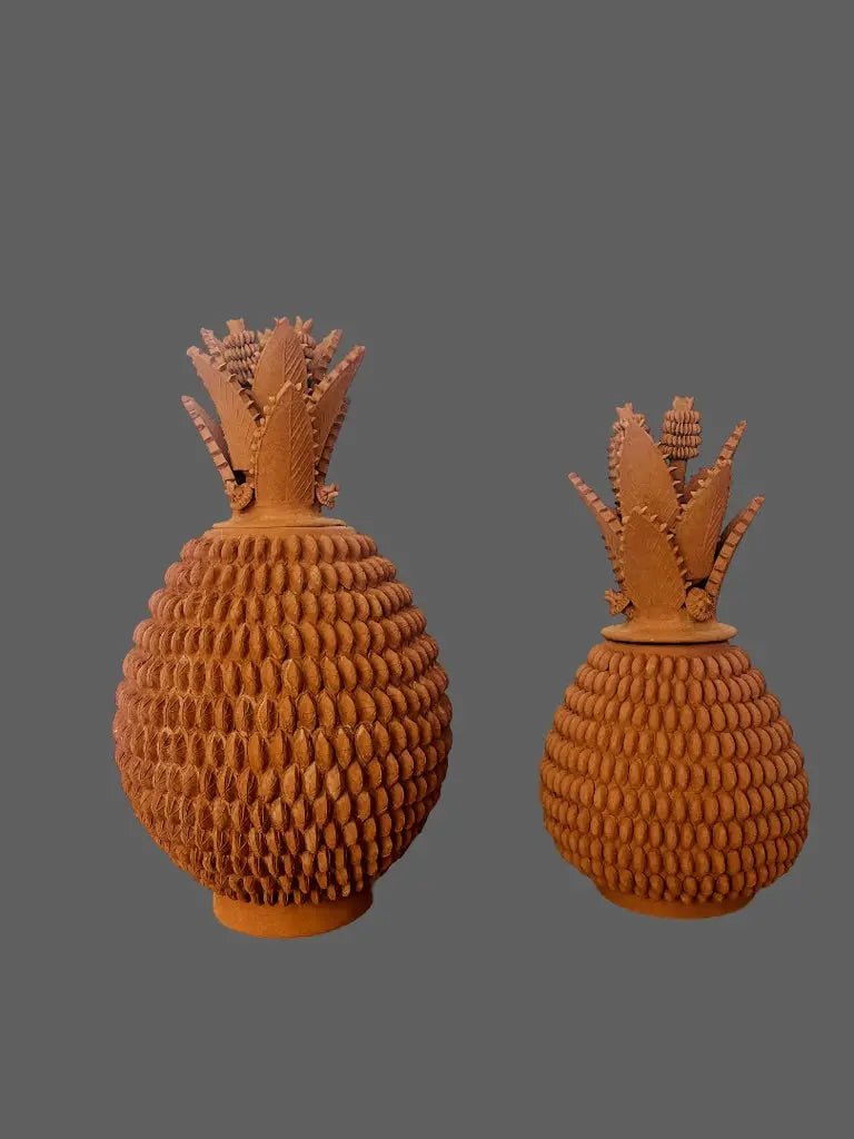 Vase Ananas fait à la main en terre cuite décoré au Michoacan,  au Mexique à découvrir chez Tribu 99