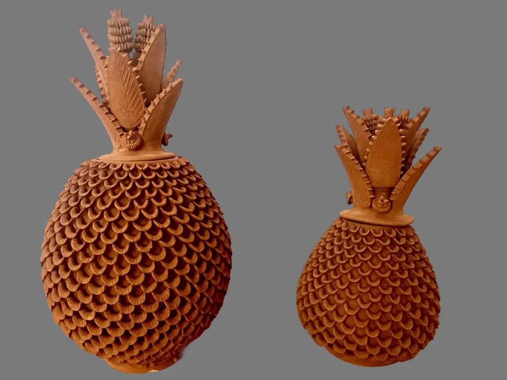 Vase Ananas fait à la main en terre cuite décoré au Michoacan,  au Mexique à découvrir chez Tribu 99